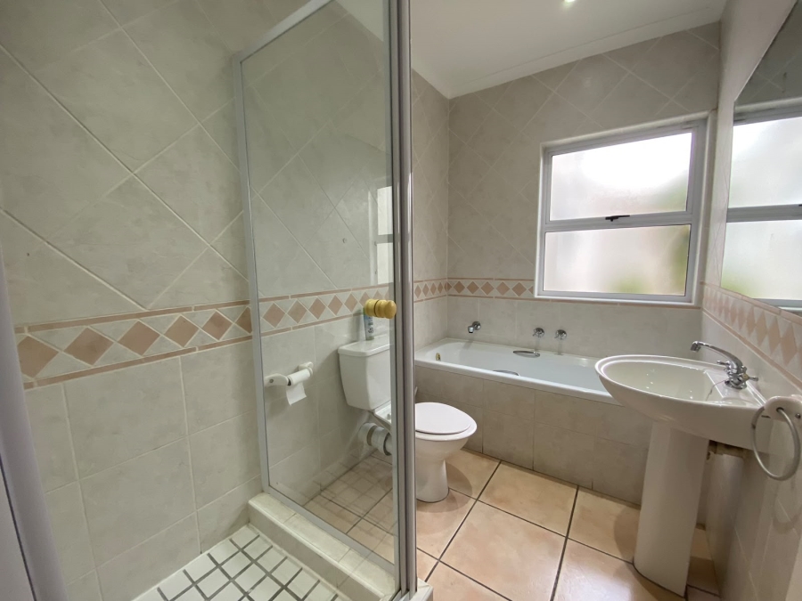 To Let 3 Bedroom Property for Rent in Parklands Western Cape